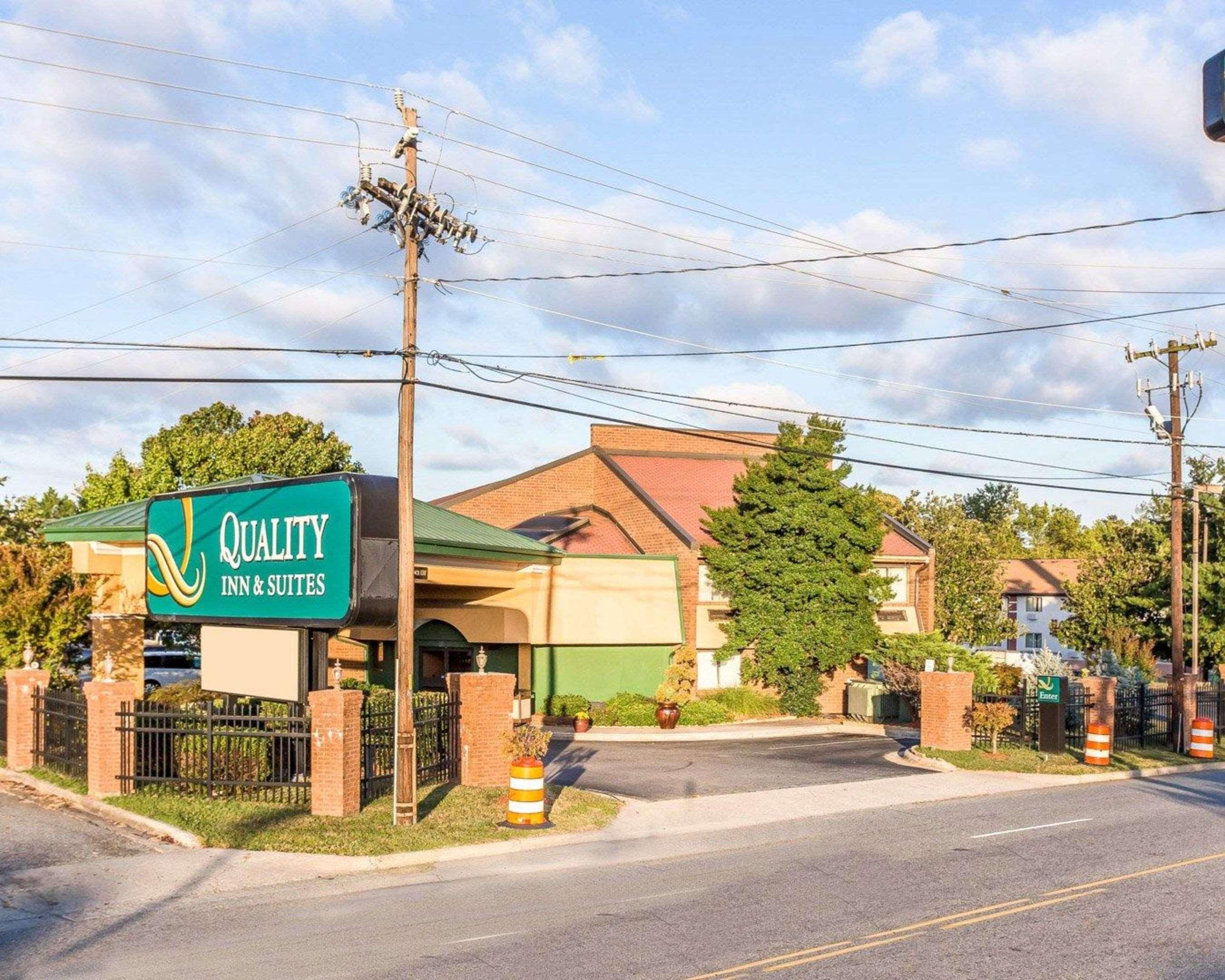 Quality Inn & Suites Coliseum Greensboro Kültér fotó